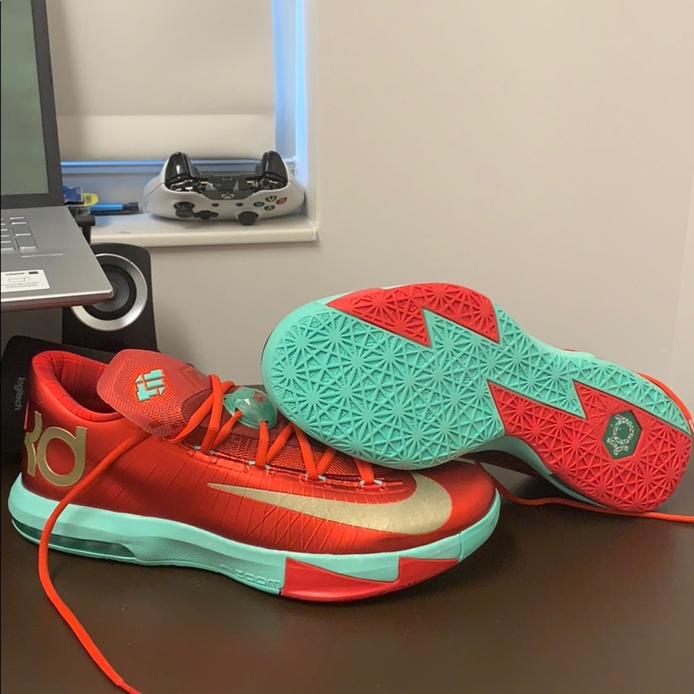 KD 6 Christmas size 13
